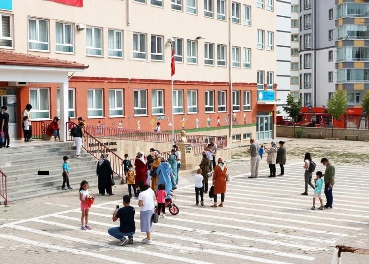 Okullarda uyum haftası başladı