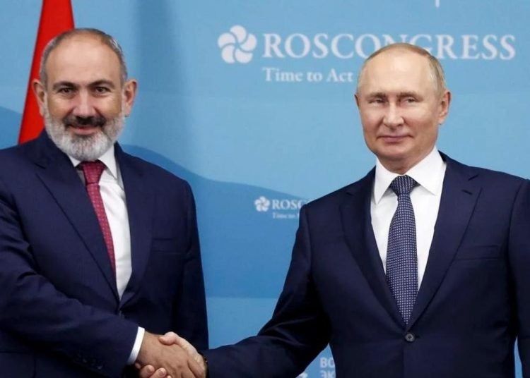 Paşinyan: Rusya’nın desteğiyle Türkiye’yle ilişkileri düzeltmek istiyoruz