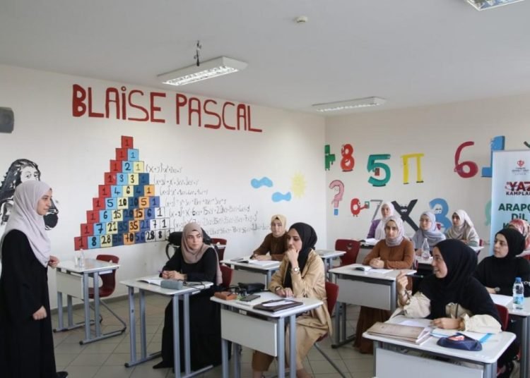 “TDV yaz kamplarıyla öğrenciler geleceğe hazırlanıyor”