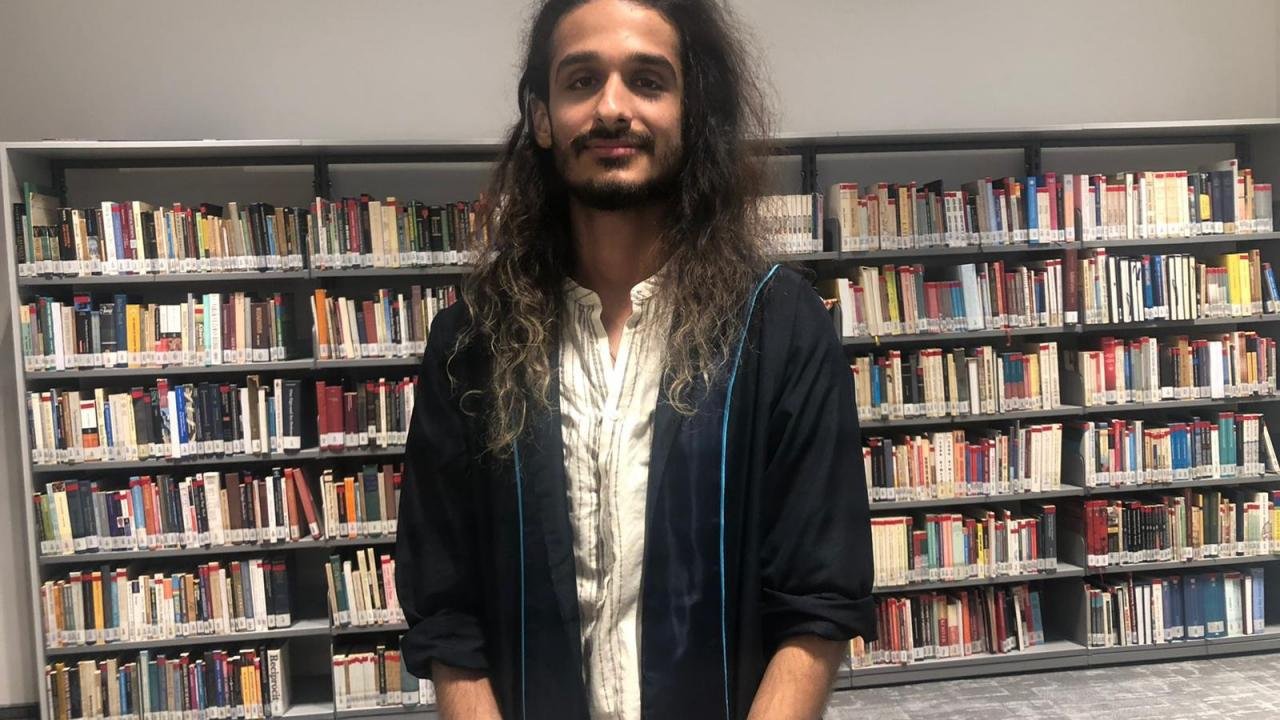 Türkiye’ye 8 yıl önce geldi: Üniversite birincisi oldu