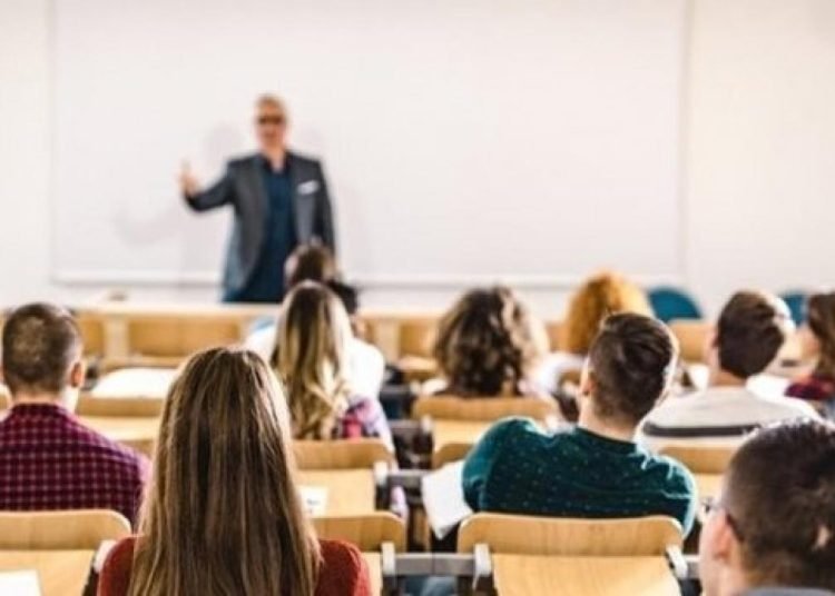 Üniversite öğrencileri için ücretsiz Fintech Eğitim Programı