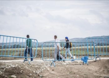 Yunanistan, Türkiye sınırındaki çelik bariyeri 180 kilometreye çıkaracak