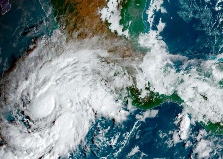 240 km hıza ulaşıyor: Ülkede Roslyn alarmı!