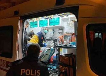 Evli Genç, Sevgilisini Döven Eski Erkek Arkadaşını Bıçakladı