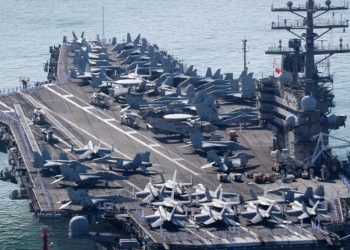 ABD’den gerilimi tırmandıracak hamle: Büyük savaş gemisi Güney Kore’ye demirledi