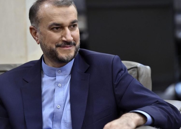 Abdullahiyan: İran renkli devrimler yapılacak ülke değil