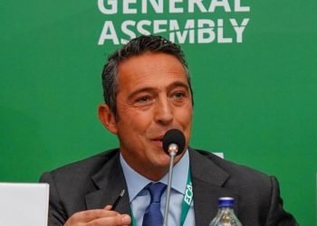 Ali Koç’tan TFF’ye yabancı hakem önerisi