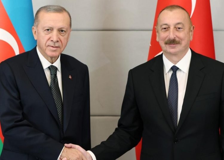 Aliyev’den Erdoğan’a Cumhuriyet Bayramı için tebrik mesajı