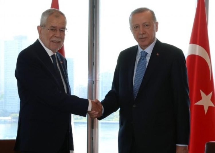 Avusturya Cumhurbaşkanı: Türkiye açlık krizini önledi