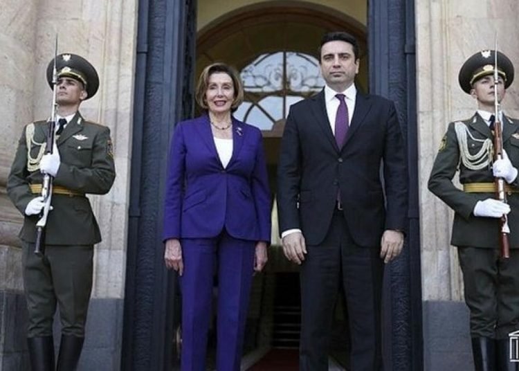 Azerbaycan’dan Pelosi’ye sert tepki!