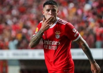 Barcelona Benfica’ya kaptırmıştı! Enzo Fernandez için yeniden harekete geçtiler