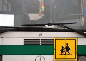 Belçika’da 4 yaşındaki çocuk okul servisinde unutuldu