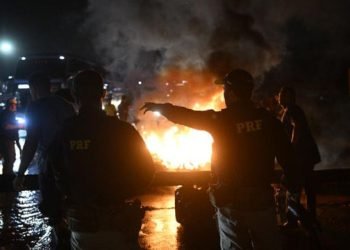 Brezilya’da seçim sonrası olaylar çıktı: Otoyolları kapattılar