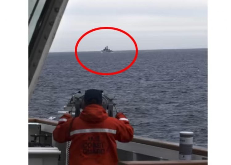 Çin ve Rusya’ya ait savaş gemileri Alaska’da görüldü