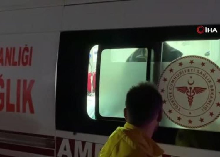 Genç kadın tartıştığı eşini darp edip yaraladı