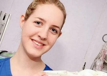 İngiltere’de 7 bebeği öldürmekle suçlanan hemşire hakim karşısına çıktı