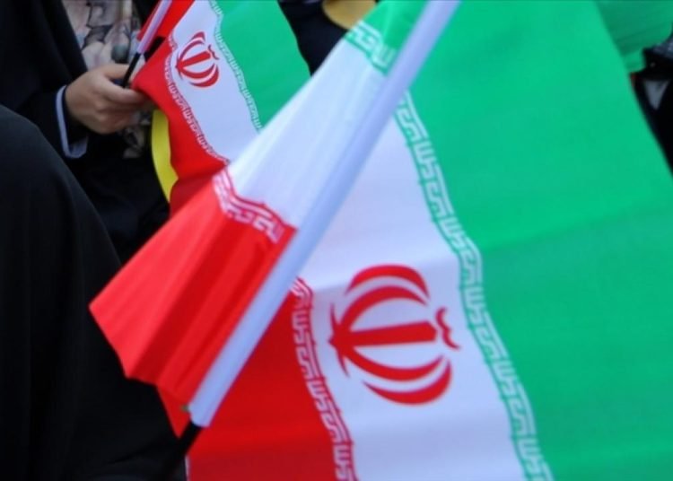 İran’da Persepolis ve Pasargad antik kentleri ziyarete kapatıldı