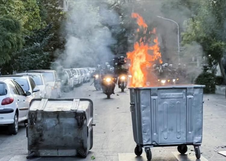 İran’ın Zahidan kentinde 7 Ekim’e kadar üniversite eğitimine ara verildi
