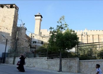 İsrail, El Halil’deki İbrahim Camisi’ni Müslümanlara kapattı