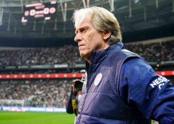 Jorge Jesus şaşırtmadı! Yine aynısını yaptı