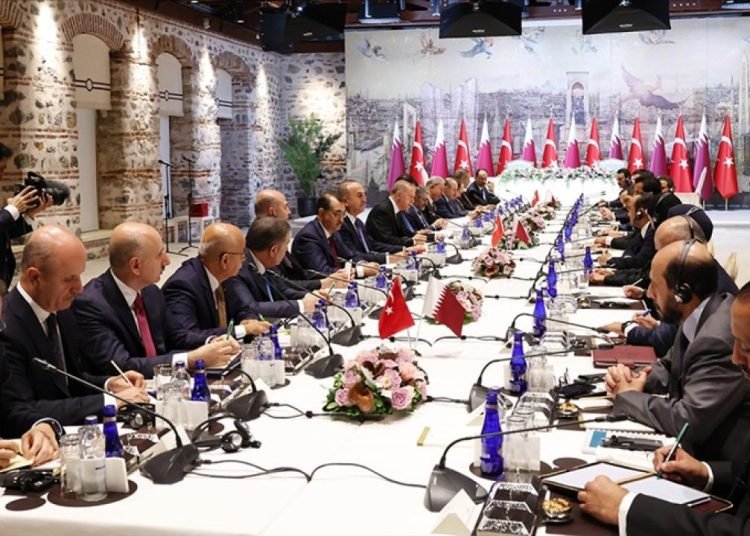 Katar’da gazete manşetlerinde Türkiye-Katar iş birliği ve ortaklığına övgü
