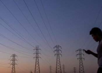 Kiev elektrik ihracatını durdurdu