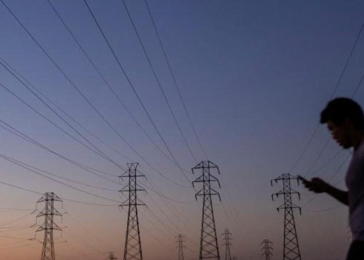 Kiev elektrik ihracatını durdurdu