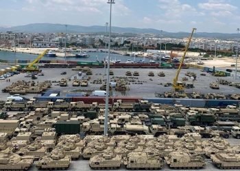 Kotsailidis: Yunanistan Amerikan sömürgesi haline geldi