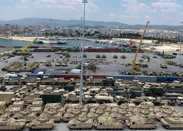 Kotsailidis: Yunanistan Amerikan sömürgesi haline geldi