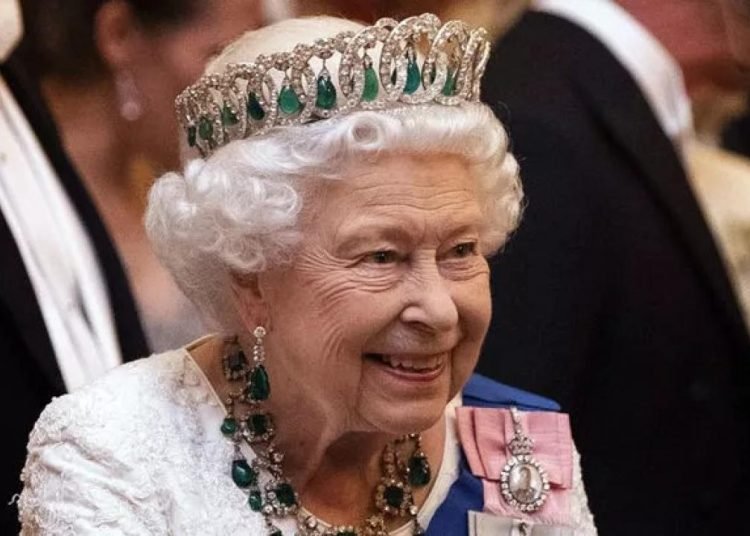 Kraliçe Elizabeth’in ölüm nedeni açıklandı