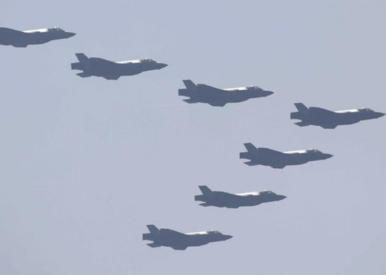 Kuzey Kore 180 savaş uçağıyla Güney Kore’ye gözdağı verdi