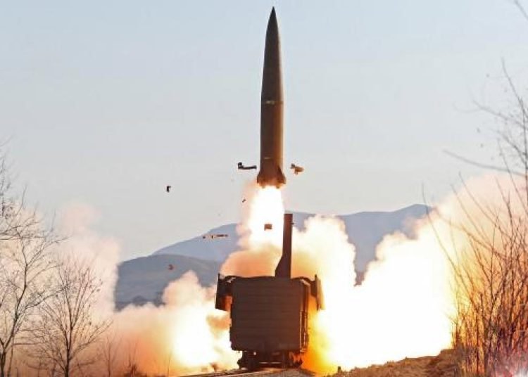 Kuzey Kore iki haftada 10 füze fırlattı