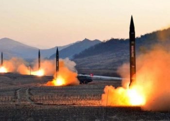 Kuzey Kore’den Güney Kore hattına 80 top atışı