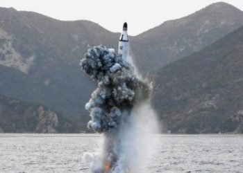 Kuzey Kore’den tehlikeli hamle: Denizaltından balistik füze fırlatacaklar