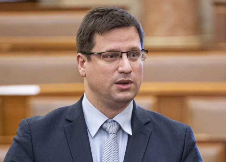 Macaristan’dan İsveç ve Finlandiya’nın NATO üyeliğini onaylama kararı