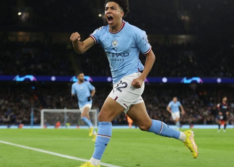 Manchester City grubu namağlup tamamladı!