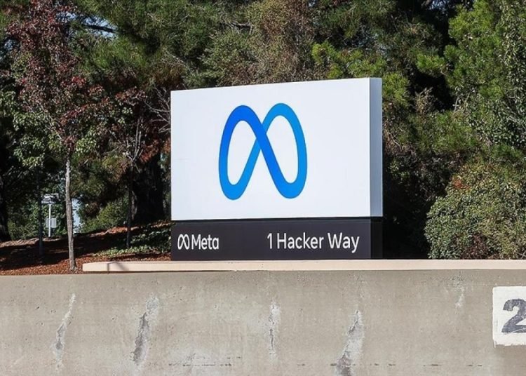 Meta’nın geliri ve net karı üçüncü çeyrekte düştü