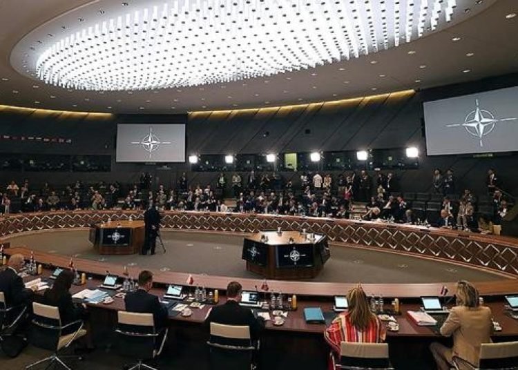 NATO savunma bakanları Ukrayna gündemiyle toplandı