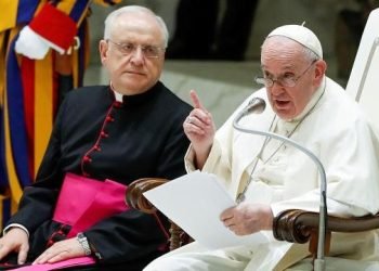 Papa Franciscus: Rusya-Ukrayna savaşı değil, dünya savaşı