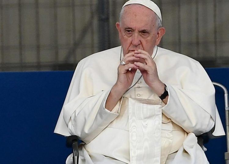 Papa’dan pornografi itirafı: Ne yazık ki bu, rahip ve rahibelerin de kusuru