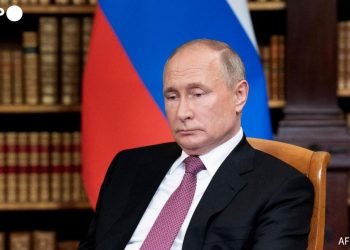 Putin 4 bölgede sıkıyönetim ilan etti