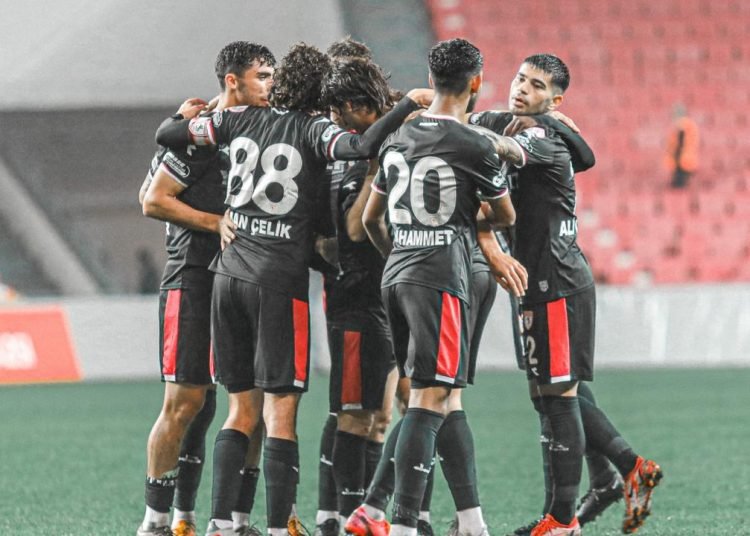Samsunspor 3 golle tur biletini kaptı