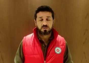 Schneider Enerji İşçileri Erteleme Kararına Rağmen Grevde.