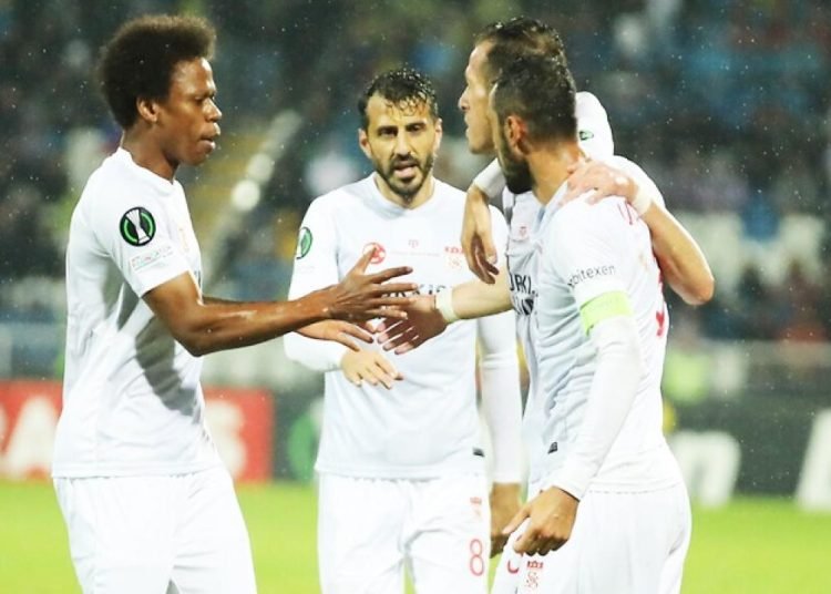 Sivasspor Kosova’dan 3 puanla döndü!