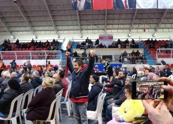 TOKİ kurasında ev çıkanlar gözyaşlarına hakim olamadı