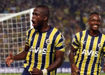 Valencia, 12 milyon Euro’luk dev teklifi reddetti!