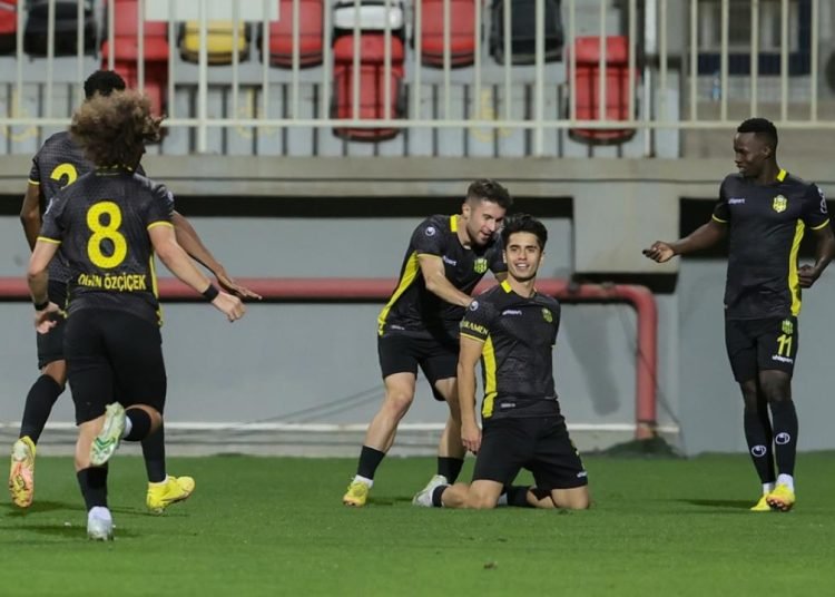 Yeni Malatyaspor deplasmanda Altınordu’yu mağlup etti!