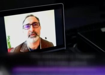 Yunan devlet televizyonu darbeci FETÖ’cüyü ekrana çıkardı