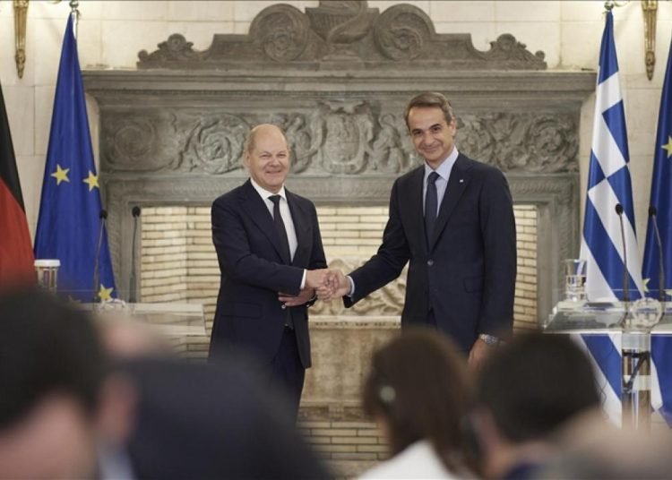 Yunanistan muhalefeti Almanya Başbakanı Scholz’un Atina ziyaretini eleştirdi