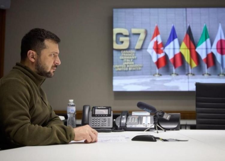Zelenski: Rusya 2 bin 400 İHA sipariş etti